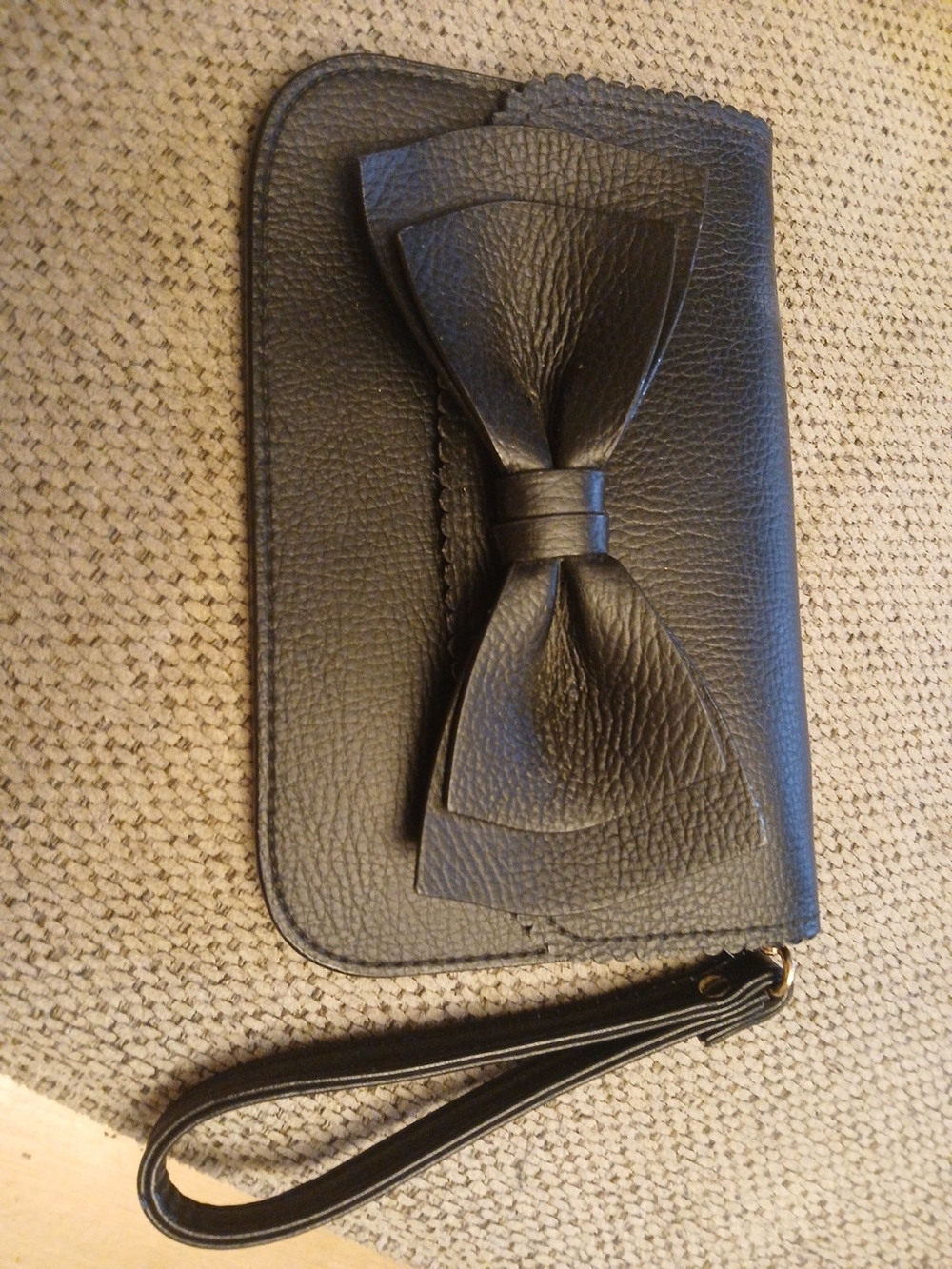 Kate Spade Black Leather Bow Wristlet